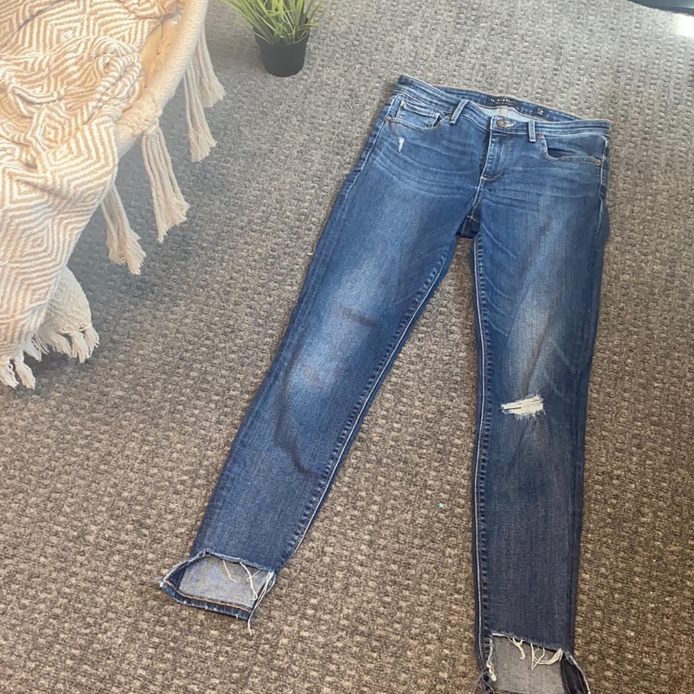 Cut Distressed lucky jeans!